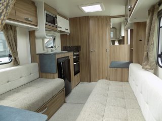 /photos/8001/0aaf994e-8715-8eba-870b-416599518d20_i320x240.jpg