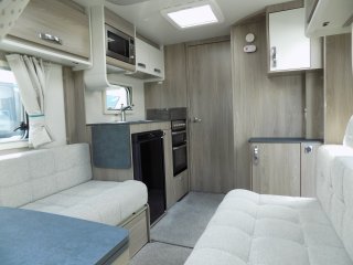 /photos/8001/16aaa1cd-a6f6-982e-6bb5-6c4b1f91fefa_i320x240.jpg