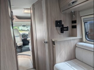 /photos/8001/1d3ba9b1-2c33-a00b-4a60-653d730f2d95_i320x240.jpg