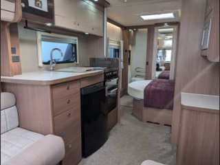/photos/8001/21295255-b459-b24a-159a-f6e71e3d618d_i320x240.jpg