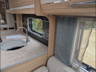 /photos/8001/282f0b25-b509-bbaa-68b8-221d45f4e25f_i320x240.jpg
