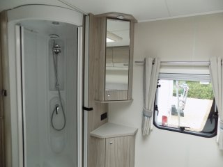 /photos/8001/2cf1cf4a-4e2b-3dfe-eead-f8fe181337c4_i320x240.jpg