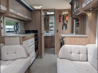 /photos/8001/2df6aa83-cfac-7f60-5701-831692862cce_i320x240.jpg