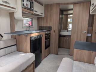 /photos/8001/319450f7-bb37-e15d-9c99-bd808932929a_i320x240.jpg