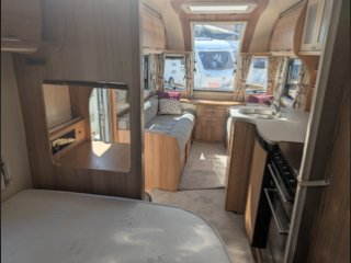 /photos/8001/39956822-84a0-50e6-8195-9e7dad269eaf_i320x240.jpg