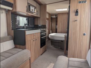 /photos/8001/3b863055-44c9-7b11-18c4-8756bd9b64f7_i320x240.jpg