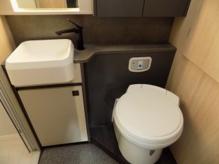 /photos/8001/5f1b62aa-2417-4361-87a7-5c3ae6a5b5ed_i320x240.jpg