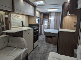 /photos/8001/7084ac83-676e-ac59-7b9e-05b94c8ae14a_i320x240.jpg