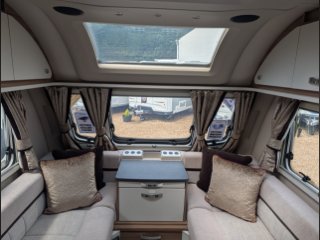 /photos/8001/7e53e81d-ace0-ef3b-ec05-481a9d31d906_i320x240.jpg