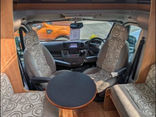 /photos/8001/7e801076-eb11-b5a6-4534-eb33dfc106a4_i320x240.jpg
