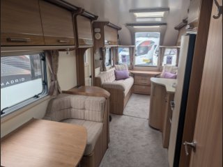 /photos/8001/7f2ccc42-f115-3b44-fb82-b060c773231f_i320x240.jpg