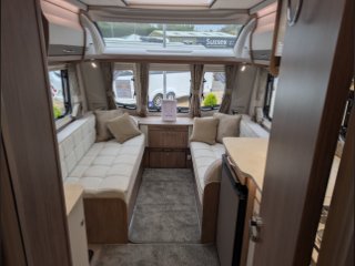 /photos/8001/881e66e5-2a3f-ae3e-a6cd-4daf9428f3b1_i320x240.jpg