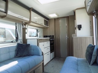 /photos/8001/8c783120-6bb4-27a4-eaf7-a4d9eab8be2f_i320x240.jpg