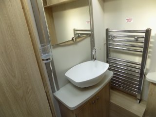 /photos/8001/9a767300-9b4a-7790-5e30-fa355e4fcb08_i320x240.jpg