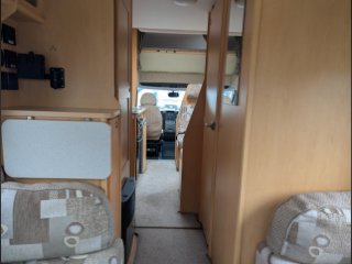 /photos/8001/9ac896ef-5129-c36e-1933-404376272295_i320x240.jpg