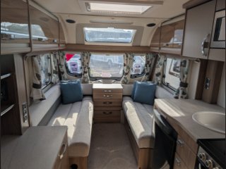 /photos/8001/a1e4e1c6-97a9-8b87-b50e-3c8bc3da3e5e_i320x240.jpg