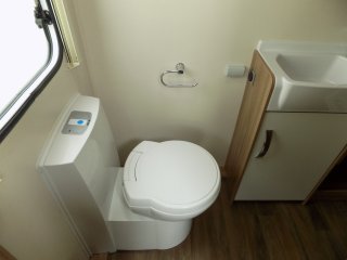 /photos/8001/ade76a3b-bfe8-c137-c698-a05ce56a477d_i320x240.jpg