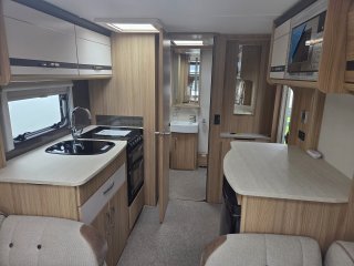 /photos/8001/b3080a69-0adf-c6b9-1158-a801d3aca1e2_i320x240.jpg