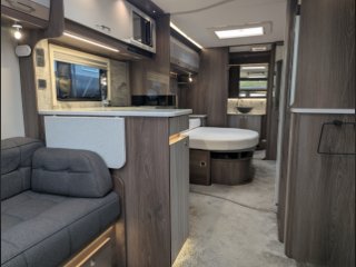/photos/8001/c13192a0-22e2-a500-cc41-0fc5f34393b8_i320x240.jpg