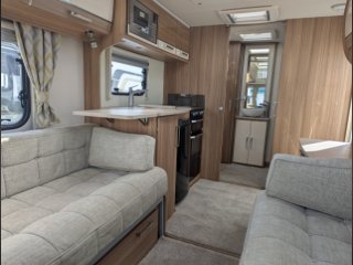 /photos/8001/e0e70a3c-99f8-3311-b29d-f87a507be86a_i320x240.jpg
