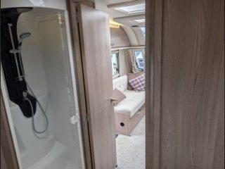 /photos/8001/ec333961-6773-0b15-1035-0695d13e897c_i320x240.jpg