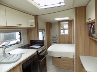 /photos/8001/f15899db-f0b0-83a5-e416-c9a184d0a21e_i320x240.jpg