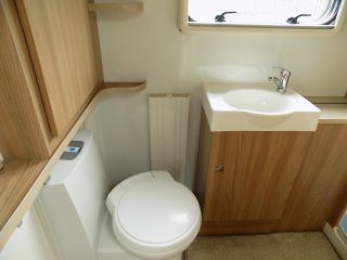 /photos/8001/f4b6a921-e01f-9039-895d-2be98ad5f769_i320x240.jpg