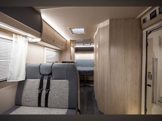 /photos/8001/f4d3d74c-715d-784a-9834-ca2daadfa956_i320x240.jpg