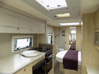 /photos/8001/f95b6f29-4c6a-3405-2711-6915d26c35c7_i320x240.jpg